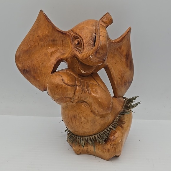 Unknown Other - Vintage Wood Carved Dumbo Elephant Holding Circus Ball Big Ears Figurine